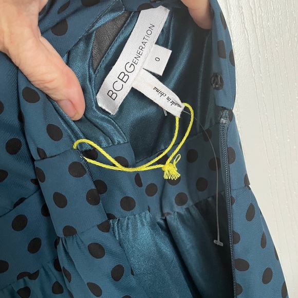 BCBG size 0 teal polka dot - Picture 2 of 6